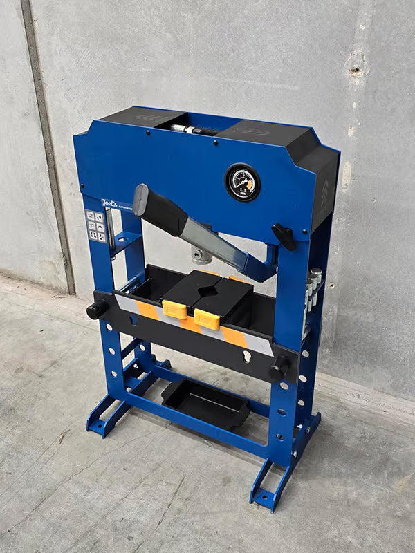 Professional Hydraulic 15T Workshop Press